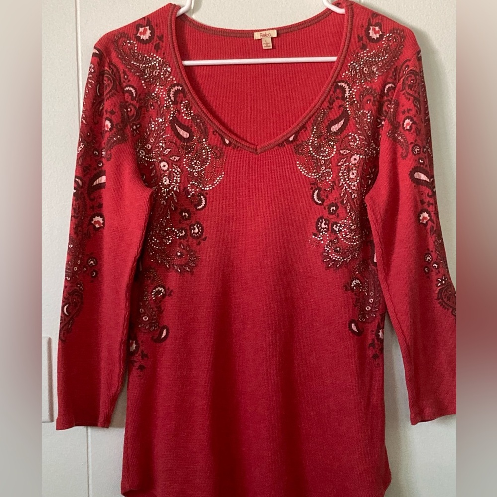 Reba SZ L Red Paisley Long Sleeve embroidered Top
